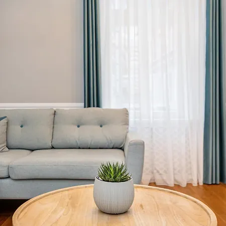 Poarta Schei 18 Apartment *